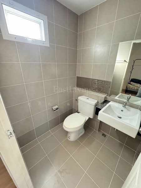 ให้เช่าบ้านแฝดหลังใหม่ ม.ทริโอทาวน์ อัสสัมชัญ ศรีราชา, Chon Buri (Pattaya), Surasak, Si Racha, Chon Buri (Pattaya), 3 Bedrooms, 150 sqm, Semi-Detached House (Twin House) For Rent, by Dusit Saengfa, 500345272 - DDproperty.com