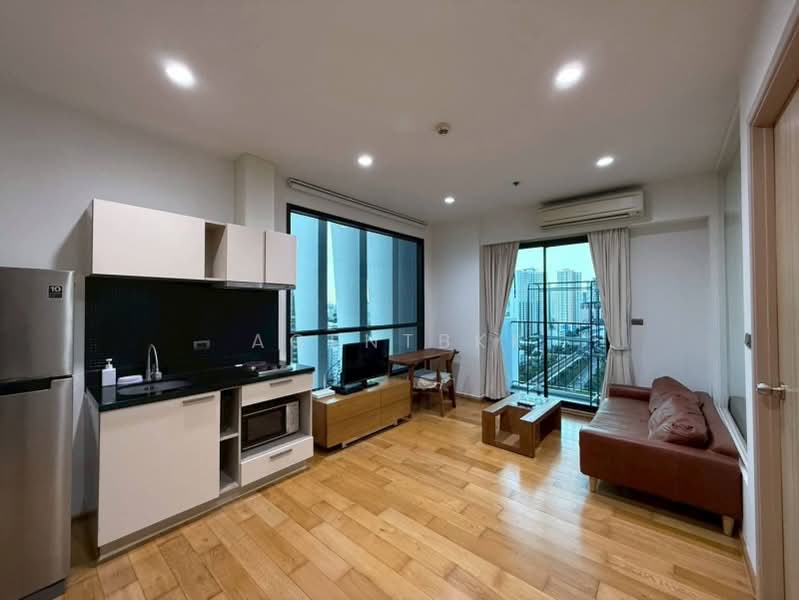 Fuse Sathorn-Taksin, Bangkok, Krung Thon Buri Road, Bang Lam Phu Lang, Khlong San, Bangkok, 1 Bedroom, 35 sqm, Condo For Rent, by Agentbkk, 500345285 - DDproperty.com