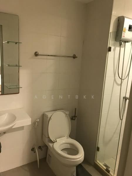 IDEO Sathorn Tha Phra, Bangkok, 221 Ratchaphruek Road, Bukkalo, Thon Buri, Bangkok, 1 Bedroom, 33 sqm, Condo For Rent, by Agentbkk, 500345297 - DDproperty.com
