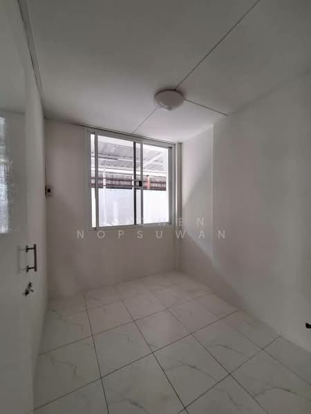Sammakorn Ramkamhang 112, Bangkok, Saphan Sung, Bangkok, 4 Bedrooms, 200 sqm, Villa For Rent, by Rachen Nopsuwan, 500345344 - DDproperty.com