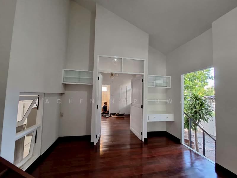Sammakorn Ramkamhang 112, Bangkok, Saphan Sung, Bangkok, 4 Bedrooms, 200 sqm, Villa For Rent, by Rachen Nopsuwan, 500345344 - DDproperty.com