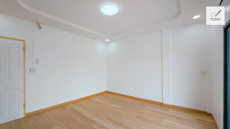 ร่มทิพย์, Bangkok, หทัยราษฎร์ 33, Min Buri, Bangkok, 2 Bedrooms, 80 sqm, Townhouse For Sale, by เพ็ญศิริ ตุ้มเทียน, 500345347 - DDproperty.com