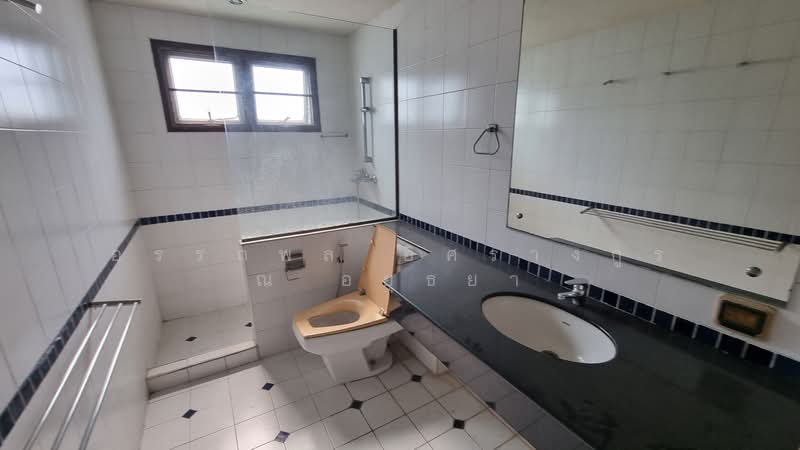 Aree Place Sukhumvit 26, Bangkok, Khong Tan, Khlong Toei, Bangkok, 3 Bedrooms, 173 sqm, Condo For Sale, by Attnapol Issarangul Na Ayudhya, 500345369 - DDproperty.com