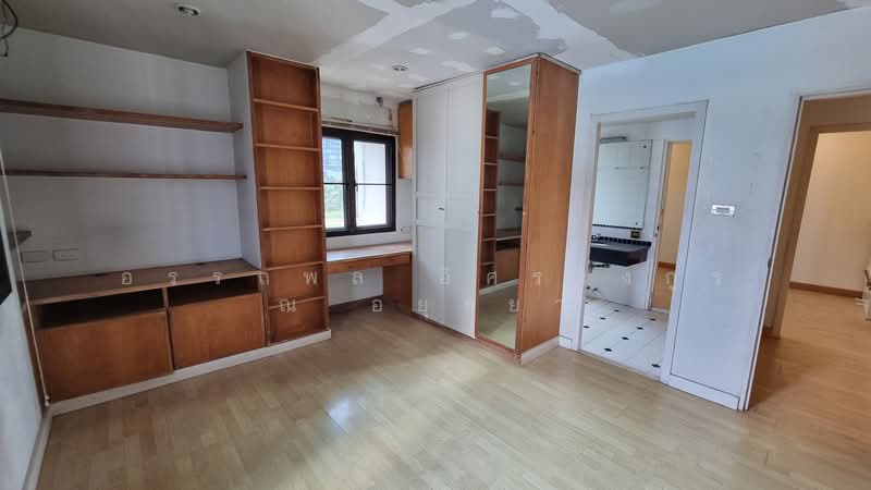 Aree Place Sukhumvit 26, Bangkok, Khong Tan, Khlong Toei, Bangkok, 3 Bedrooms, 173 sqm, Condo For Sale, by Attnapol Issarangul Na Ayudhya, 500345369 - DDproperty.com