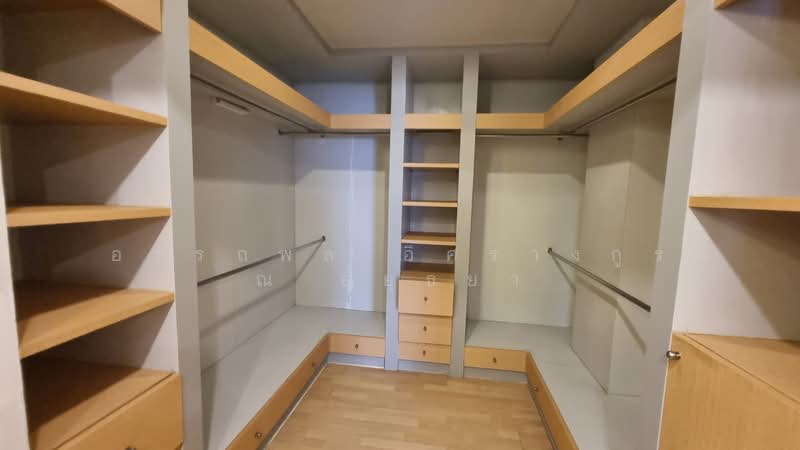 Aree Place Sukhumvit 26, Bangkok, Khong Tan, Khlong Toei, Bangkok, 3 Bedrooms, 173 sqm, Condo For Sale, by Attnapol Issarangul Na Ayudhya, 500345369 - DDproperty.com