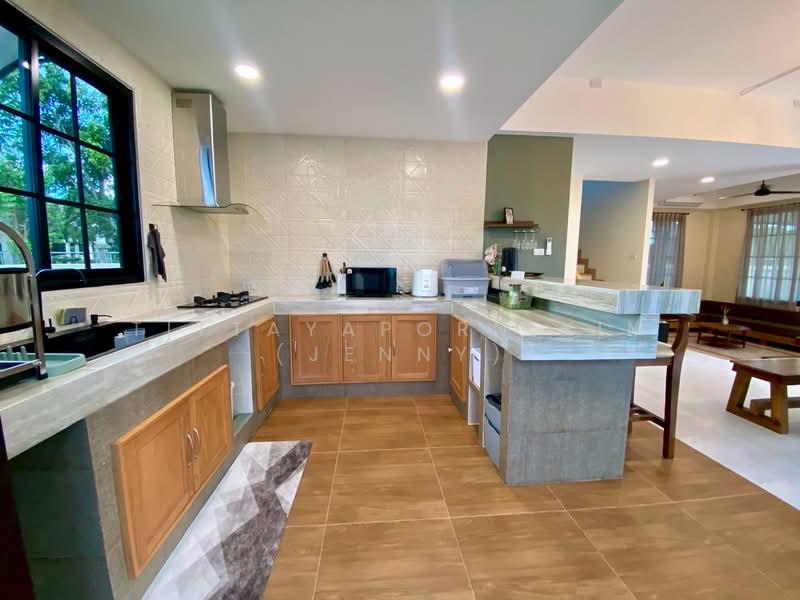 Louis Plaza Intersection, Chiang Mai, San Ton Pao, San Kamphaeng, Chiang Mai, 3 Bedrooms, 260 sqm, Single Detached House For Rent, by Tittayaporn Kim (Jenny), 500345436 - DDproperty.com