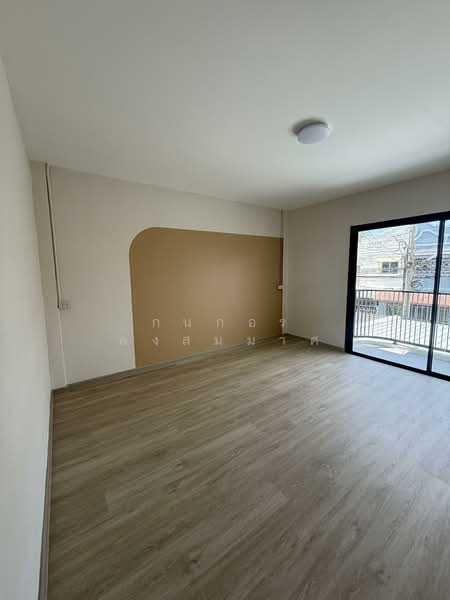 หมู่บ้านไพโรจน์ กิจจา, Bangkok, Bang Na Nuea, Bang Na, Bangkok, 2 Bedrooms, 110 sqm, Townhouse For Sale, by กนกอร คงสมมาศ, 500345466 - DDproperty.com
