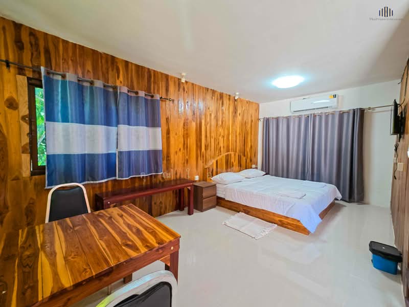 Urgent Sale! Waterfront Resort-Style Land with 5 Guest Rooms, Suphan Buri, Yang Non, Doembang Nangbuat, Suphan Buri, , 5,540 sqm, Land For Sale, by คุณโอห์ม, 500345477 - DDproperty.com