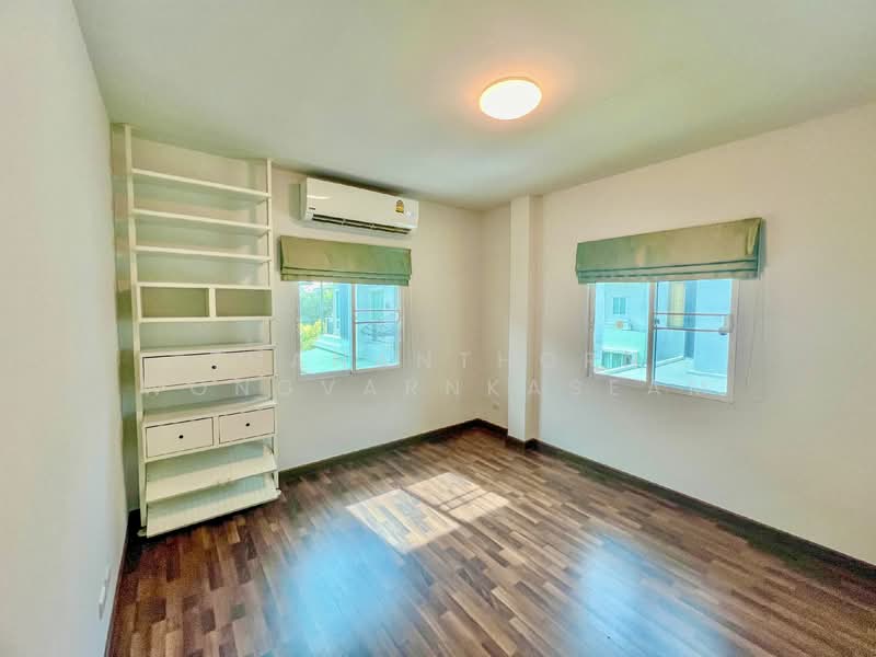 Sena Park Grand Ramindra, Bangkok, 18 Kanchanaphisek Rd., Khan Na Yao, Bangkok, 3 Bedrooms, 252 sqm, Single Detached House For Rent, by Thananthorn Wongvarnkaseam, 500345492 - DDproperty.com