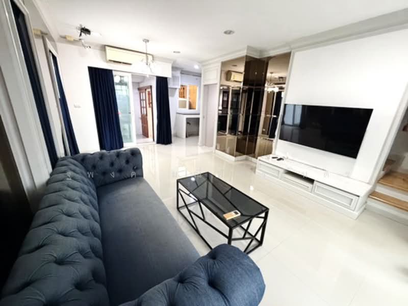 Baan Klang Muang Rama 9 (Motorway), Bangkok, New Bangkok-Chonburi Road, Suan Luang, Bangkok, 3 Bedrooms, 180 sqm, Townhouse For Rent, by นัฐพงค์ มณีอัครเนตร, 500345517 - DDproperty.com