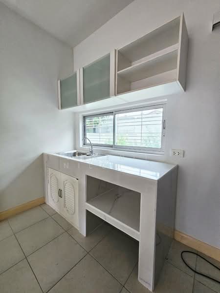 Areeya The Colors Kaset - Navamintra, Bangkok, Chorake Bua, Lat Phrao, Bangkok, 3 Bedrooms, 110 sqm, Townhouse For Rent, by Jakkrit Nilchoo, 500345580 - DDproperty.com