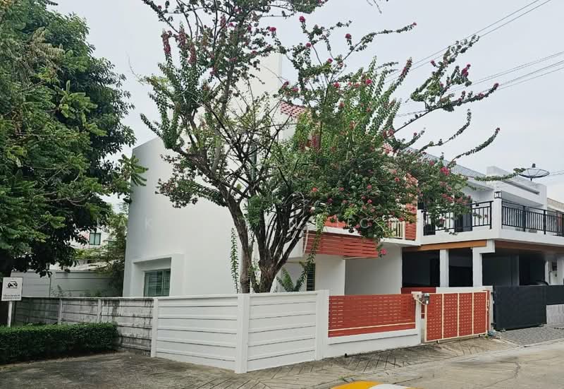 อารียา เดอะคัลเลอร์ 1 เกษตร - นวมินทร์, กรุงเทพ, จรเข้บัว, ลาดพร้าว, กรุงเทพ, 110 ตร.ม., ทาวน์เฮ้าส์ ให้เช่า, โดย Jakkrit Nilchoo, 500345580 - DDproperty.com