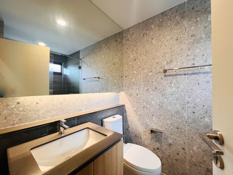 Burasiri Krungthep Kreetha, Bangkok, 95 Soi Pracha Ruam Chai, Hua Mak, Bang Kapi, Bangkok, 4 Bedrooms, 330 sqm, Single Detached House For Sale, by Somchai Ruechajirakit, 500345590 - DDproperty.com