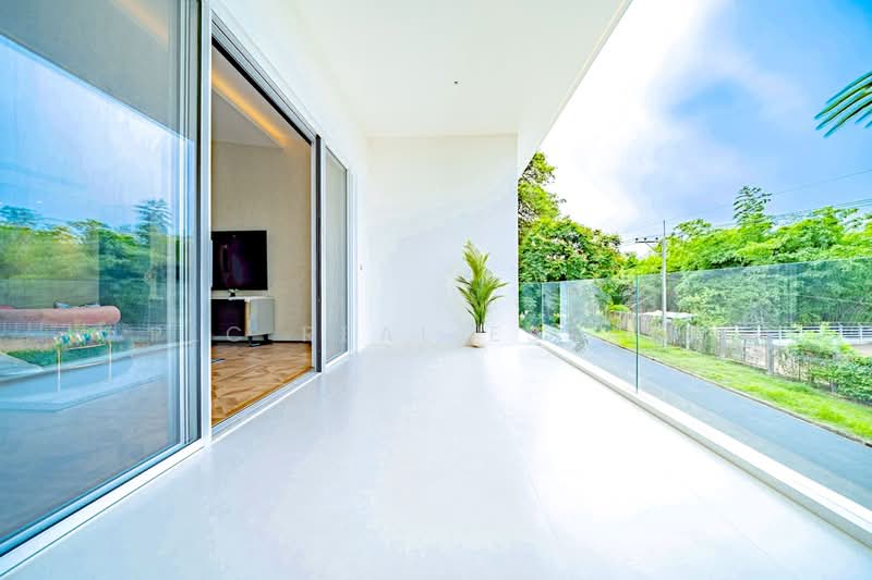 Huay Yai East Pattaya Luxury 3 Storey Villa for Sale, Chon Buri (Pattaya), Bang Lamung, Bang Lamung (Pattaya), Chon Buri (Pattaya), 6 Bedrooms, 628 sqm, Villa For Sale, by PLC real estate, 500345611 - DDproperty.com