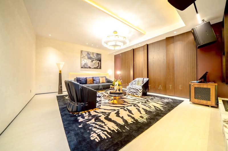 Huay Yai East Pattaya Luxury 3 Storey Villa for Sale, Chon Buri (Pattaya), Bang Lamung, Bang Lamung (Pattaya), Chon Buri (Pattaya), 6 Bedrooms, 628 sqm, Villa For Sale, by PLC real estate, 500345611 - DDproperty.com