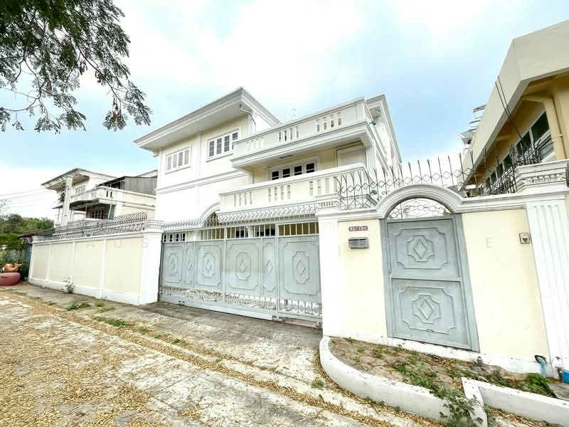 Baan Ruam Kao Phutthamonthon Sai 2, Bangkok, Phutthamonthon Sai 2 Road, Bang Phai, Bang Khae, Bangkok, 7 Bedrooms, 400 sqm, Single Detached House For Sale, by Haus Living Estate, 500345625 - DDproperty.com