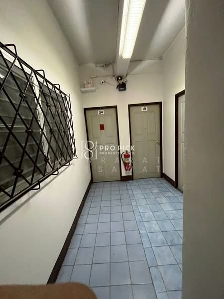 For Rent G floor Shophouse Sukhumvit street 100 sq.m, Bangkok, สุขุมวิท, Khong Tan, Khlong Toei, Bangkok, , 100 sqm, Shophouse For Rent, by Konrarat Deesawat, 500345645 - DDproperty.com
