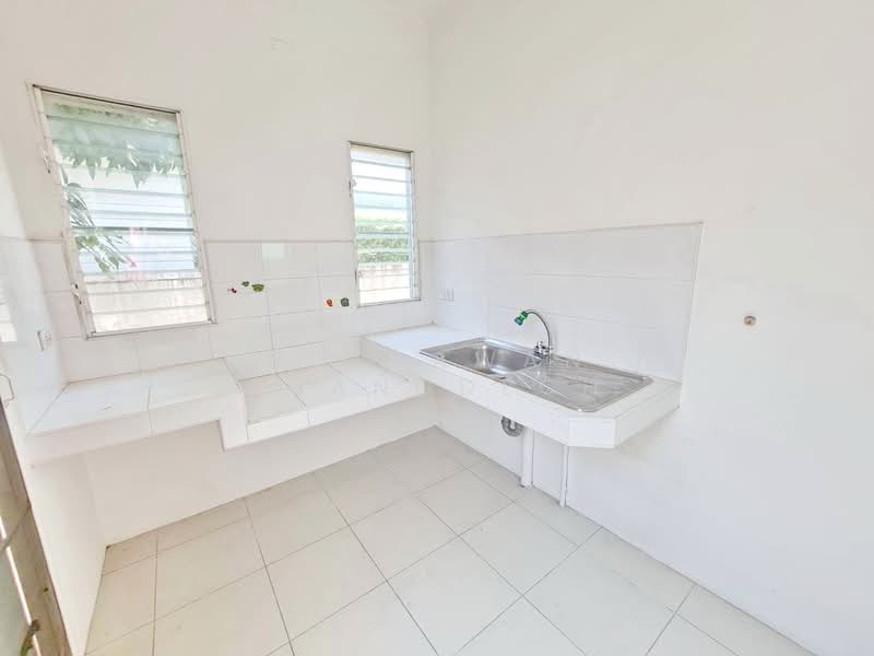 ให้เช่า บ้านเดี่ยว 2 ชั้น ถนน 345 ใกล้สารสราชพฤกษ์, Pathum Thani, Bang Khu Wat, Muang Pathum Thani, Pathum Thani, 3 Bedrooms, 120 sqm, Single Detached House For Rent, by Noppawan Ruangdech, 500345680 - DDproperty.com