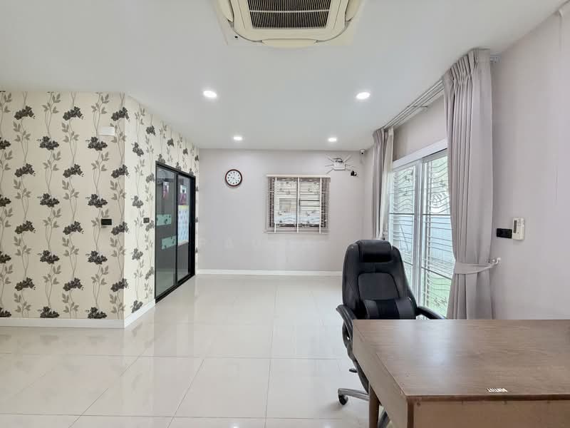 Maneerin Privacy Angsila, Chon Buri (Pattaya), Ang Sila, Muang Chon Buri, Chon Buri (Pattaya), 3 Bedrooms, 210 sqm, Single Detached House For Sale, by Paula ., 500345693 - DDproperty.com