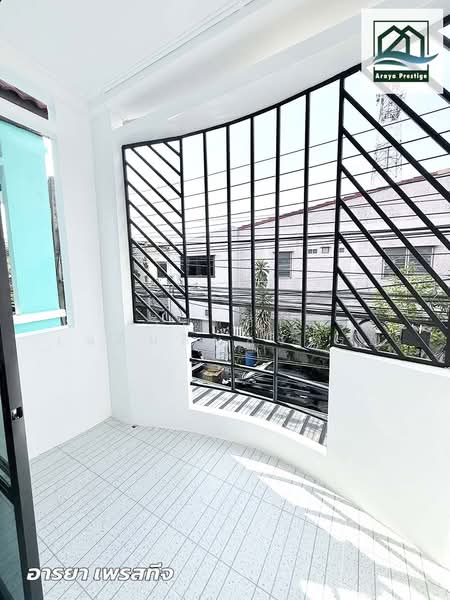 เลิศอุบล พระยาสุเรนทร์, Bangkok, Sam Wa Tawan Tok, Khlong Sam Wa, Bangkok, 3 Bedrooms, 74 sqm, Townhouse For Sale, by วิสุทธินี เฉลิมสินสุวรรณ, 500345699 - DDproperty.com