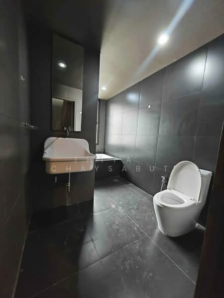ทาวน์โฮม พระราม9 ซอย19, Bangkok, Huai Khwang, Bangkok, 6 Bedrooms, 300 sqm, Townhouse For Rent, by Thiya​ Chaysabut, 500345701 - DDproperty.com