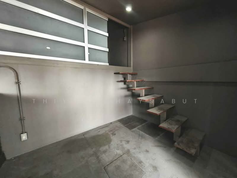 ทาวน์โฮม พระราม9 ซอย19, Bangkok, Huai Khwang, Bangkok, 6 Bedrooms, 300 sqm, Townhouse For Rent, by Thiya​ Chaysabut, 500345701 - DDproperty.com