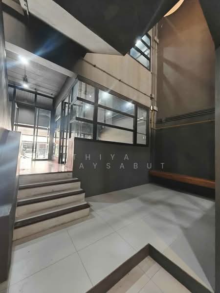 ทาวน์โฮม พระราม9 ซอย19, Bangkok, Huai Khwang, Bangkok, 6 Bedrooms, 300 sqm, Townhouse For Rent, by Thiya​ Chaysabut, 500345701 - DDproperty.com