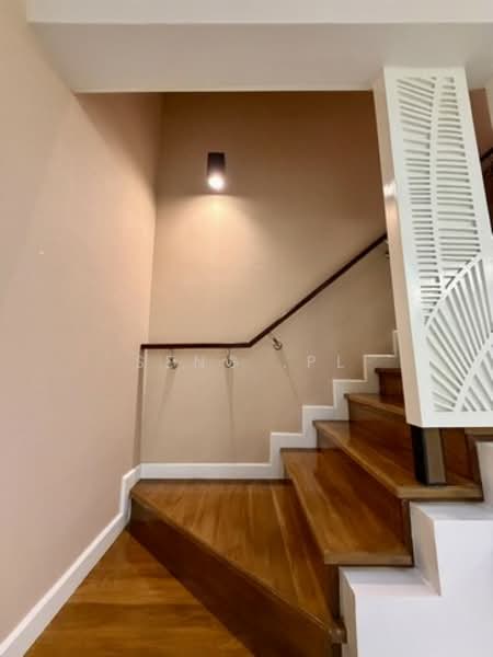 Bless Town Sukhumvit 50, Bangkok, Sukhumvit 50 Road, Phra Kanong, Khlong Toei, Bangkok, 3 Bedrooms, 240 sqm, Townhouse For Rent, by Narong Chutianankasem, 500345711 - DDproperty.com