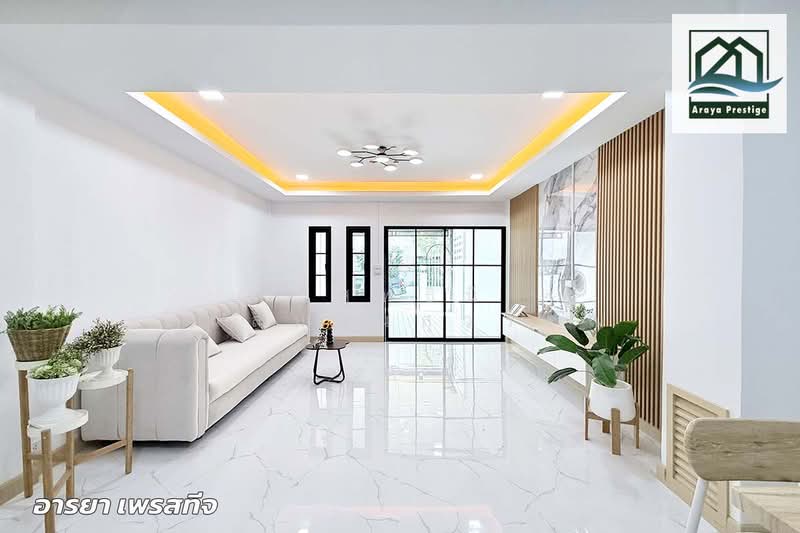 เลิศอุบล พระยาสุเรนทร์, Bangkok, Sam Wa Tawan Tok, Khlong Sam Wa, Bangkok, 3 Bedrooms, 64 sqm, Townhouse For Sale, by วิสุทธินี เฉลิมสินสุวรรณ, 500345731 - DDproperty.com
