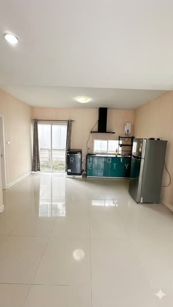 The Village 2 Bangna km.8, Samut Prakan, Soi Mahachai, Bang Na-Trat Road, Bangphli Yai, Bang Plee, Samut Prakan, 3 Bedrooms, 134 sqm, Townhouse For Rent, by Correct Property, 500345734 - DDproperty.com