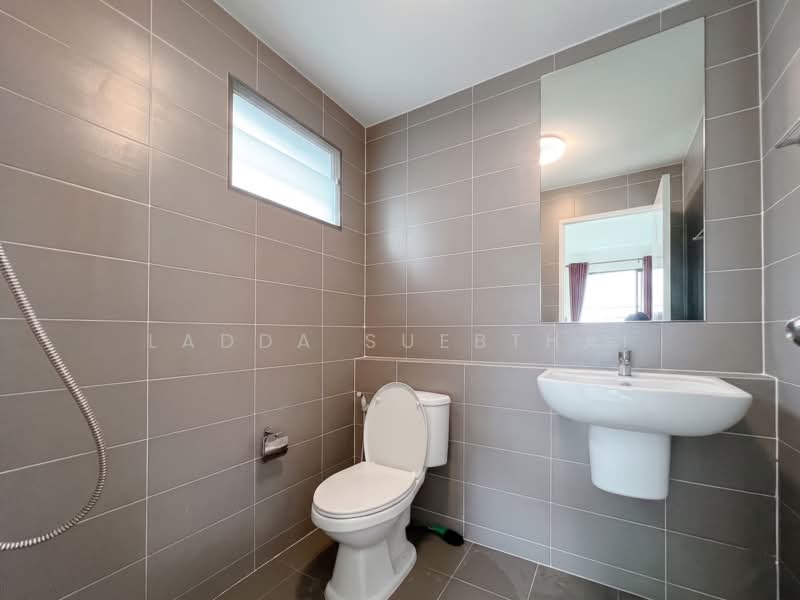 Pleno Rangsit Klong 4-Wongwaen, Pathum Thani, Rangsit-Nakhon Nayok Road, Khlong Si, Khlong Luang, Pathum Thani, 3 Bedrooms, 120 sqm, Townhouse For Sale, by Ladda Suebthai, 500345763 - DDproperty.com