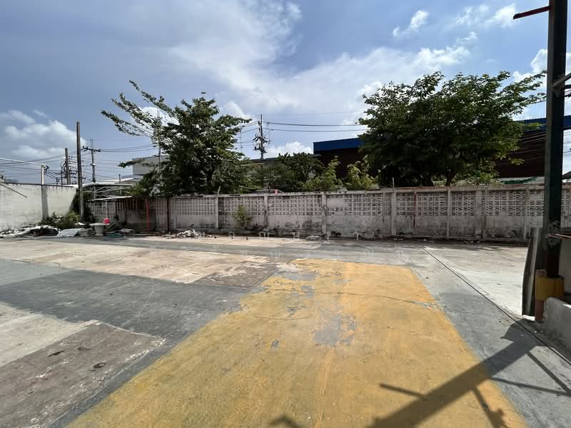 โรงงานให้เช่า นิคมบางชัน ถนนเสรีไทย พื้นที่สีม่วง ไฟ3เฟส พื้นที่ใช้สอย 2,000ตรม. เชื่อมต่อถนนหลายสาย, กรุงเทพ, ถนนเสรีไทย, มีนบุรี, กรุงเทพ, 2,000 ตร.ม., โกดัง-โรงงาน ให้เช่า, โดย เฌอณิษฐา  นิติวัชญ์วาณิช, 500345771 - DDproperty.com