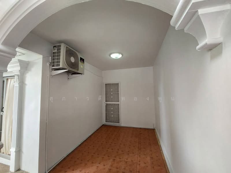 Nirundville Srinakarindra, Samut Prakan, Nirunville Srinakarin, Mega Bangna, Ram 2, Bang Kaeo, Bang Phli, Samut Prakan, Bang Kaeo, Bang Plee, Samut Prakan, 3 Bedrooms, 109 sqm, Townhouse For Sale, by สุภาวดี ทองพูน, 500345775 - DDproperty.com