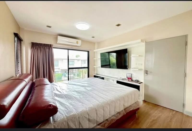 Life Bangkok Boulevard Wongwaen-Rama 9, Bangkok, Kanchanaphisek Road, Saphan Sung, Bangkok, 3 Bedrooms, 177 sqm, Single Detached House For Sale, by Pranisa Jirathongpoon, 500345781 - DDproperty.com