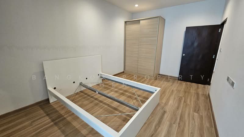 Sukhumvit 24 Home, Bangkok, Soi Methi Niwet, Sukhumvit Road, Khong Tan, Khlong Toei, Bangkok, 3 Bedrooms, 160 sqm, Condo For Rent, by BANGKOK PROPERTY AGENTS, 500345800 - DDproperty.com