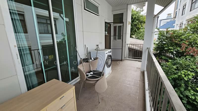 Sukhumvit 24 Home, Bangkok, Soi Methi Niwet, Sukhumvit Road, Khong Tan, Khlong Toei, Bangkok, 3 Bedrooms, 160 sqm, Condo For Rent, by BANGKOK PROPERTY AGENTS, 500345800 - DDproperty.com