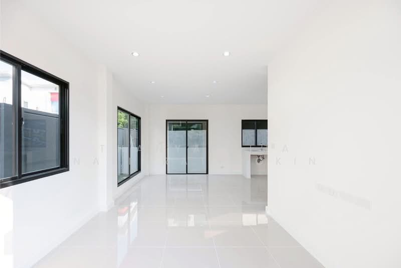 Casa Ville Pinklao-Srirat, Nonthaburi, Rural road Nonthaburi 1011, Sala Klang, Bang Kruai, Nonthaburi, 4 Bedrooms, 142 sqm, Single Detached House For Sale, by Thanyathita Nalinratphokin, 500345801 - DDproperty.com
