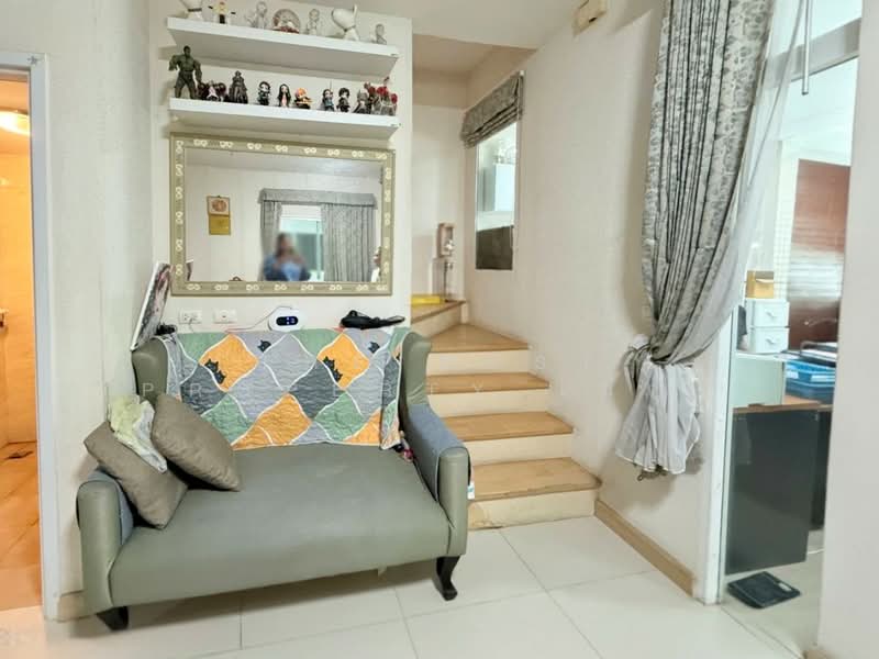 Gusto Townhome Ramkhamhaeng, Bangkok, Soi Rat Phatthana (Soi Miss Teen), Ramkhamhaeng Road (Sukhapiban 3 Road), Saphan Sung, Bangkok, 4 Bedrooms, 100 sqm, Townhouse For Sale, by The Best Property เมญ่า, 500345807 - DDproperty.com