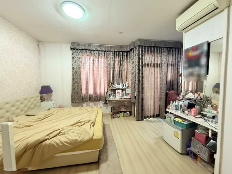 Gusto Townhome Ramkhamhaeng, Bangkok, Soi Rat Phatthana (Soi Miss Teen), Ramkhamhaeng Road (Sukhapiban 3 Road), Saphan Sung, Bangkok, 4 Bedrooms, 100 sqm, Townhouse For Sale, by The Best Property เมญ่า, 500345807 - DDproperty.com