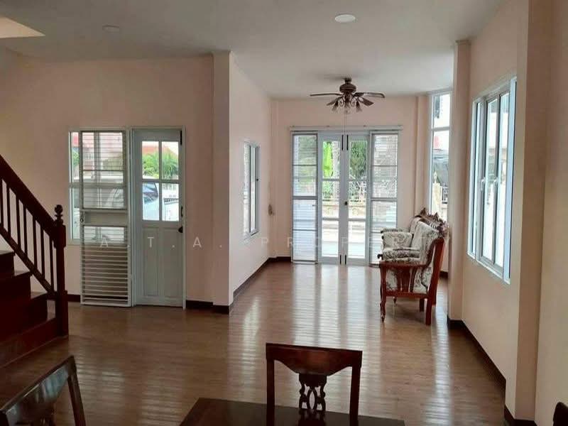 หมู่บ้าน ศรีราชาพาร์ควิว, Chon Buri (Pattaya), Surasak, Si Racha, Chon Buri (Pattaya), 3 Bedrooms, 200 sqm, Single Detached House For Sale, by A.T.A. Property, 500345810 - DDproperty.com