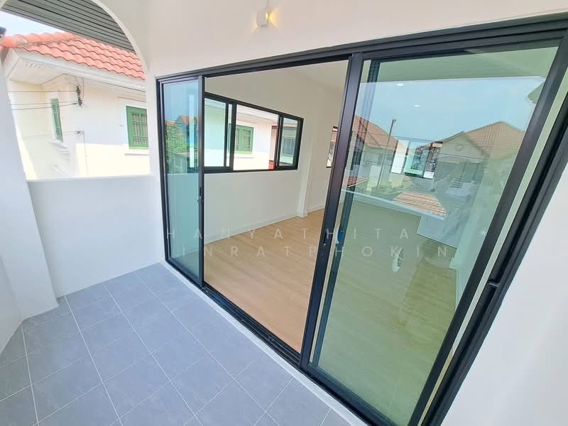 69 Taweethong 3 Phetkasem 69, Bangkok, Nong Kham, Nong Khaem, Bangkok, 3 Bedrooms, 160 sqm, Single Detached House For Sale, by Thanyathita Nalinratphokin, 500345811 - DDproperty.com