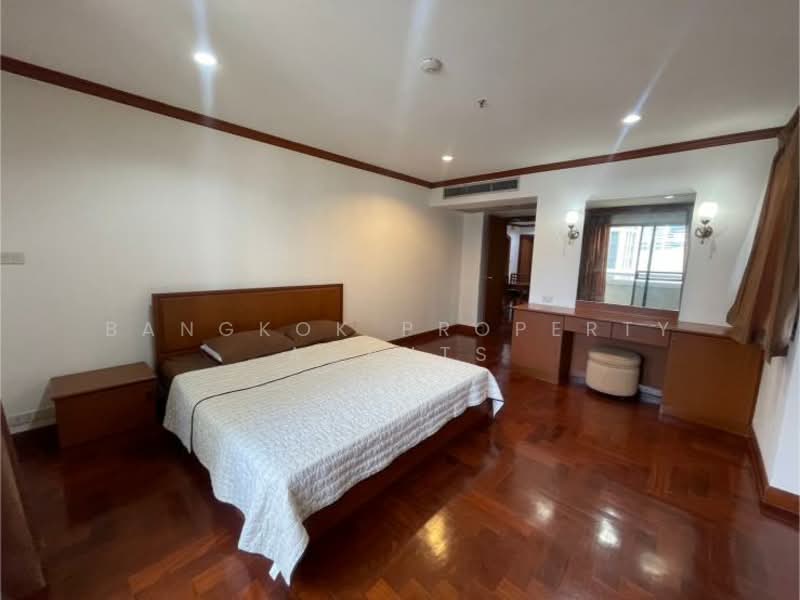 Baan Suanpetch, Bangkok, 18 Soi Sukhumvit 39, Khlong Tan Nua, Watthana, Bangkok, 2 Bedrooms, 135 sqm, Condo For Rent, by BANGKOK PROPERTY AGENTS, 500345813 - DDproperty.com