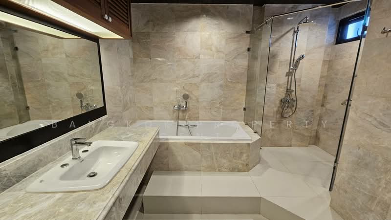 The Lanai Private Residence, Bangkok, 33 Sukhumvit 26, Khong Tan, Khlong Toei, Bangkok, 3 Bedrooms, 350 sqm, Apartment For Rent, by BANGKOK PROPERTY AGENTS, 500345830 - DDproperty.com
