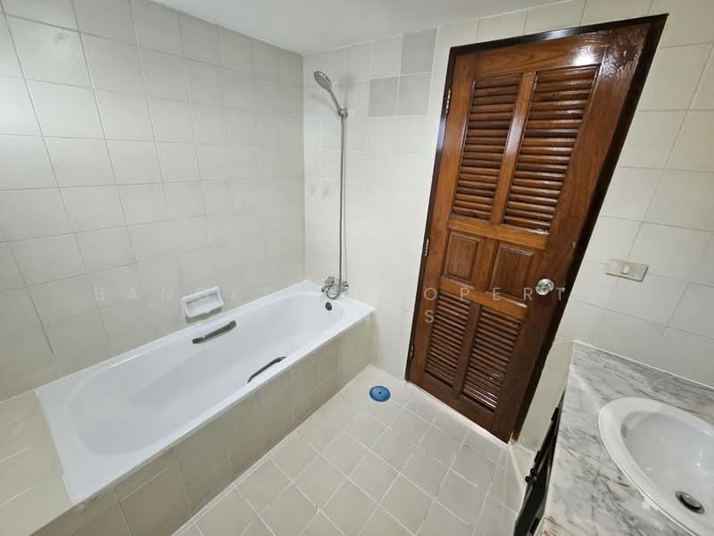 Le Premier 2, Bangkok, Soi Sukhumvit 59, Khlong Tan Nua, Watthana, Bangkok, 4 Bedrooms, 170 sqm, Condo For Rent, by BANGKOK PROPERTY AGENTS, 500345835 - DDproperty.com