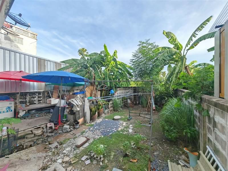 อาคารพาณิชย์ 4.5 ชั้น 23 ตร.ว. หมู่บ้านกฤษดานคร26 ( ซิตี้กอล์ฟฮิลล์ ) ใกล้โลตัส นครชัยศรี, Nakhon Pathom, ถนนเพชรเกษม, Tha Tamnak, Nakhon Chai Sri, Nakhon Pathom, , 210 sqm, Shophouse For Sale, by คุณ กันตภณ จักกาวิรักษ์ (บอย), 500345907 - DDproperty.com