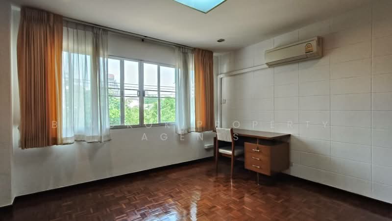 CS Villa, Bangkok, 11-1 Soi Sukhumvit 61, Khlong Tan Nua, Watthana, Bangkok, 3 Bedrooms, 250 sqm, Condo For Rent, by BANGKOK PROPERTY AGENTS, 500345916 - DDproperty.com