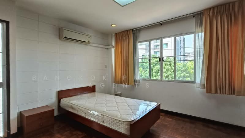 CS Villa, Bangkok, 11-1 Soi Sukhumvit 61, Khlong Tan Nua, Watthana, Bangkok, 3 Bedrooms, 250 sqm, Condo For Rent, by BANGKOK PROPERTY AGENTS, 500345916 - DDproperty.com