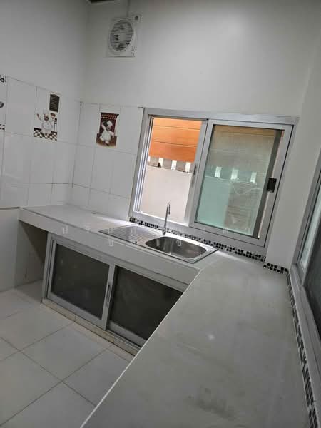 Noble Cube Pattanakarn, Bangkok, Phatthanakan Road, Suan Luang, Bangkok, 3 Bedrooms, 220 sqm, Townhouse For Rent, by ปรินทร์ญาดา ชิณโชติ, 500345938 - DDproperty.com