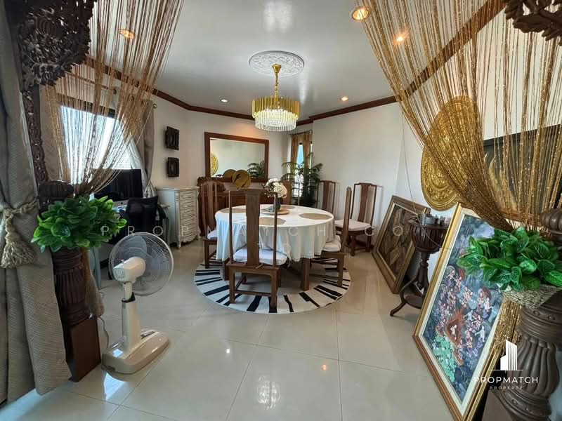 Sathorn Gardens, Bangkok, 39 South Sathorn Road, Thung Maha Mek, Sathon, Bangkok, 3 Bedrooms, 200 sqm, Condo For Sale, by PROPMATCH CO., LTD., 500345949 - DDproperty.com