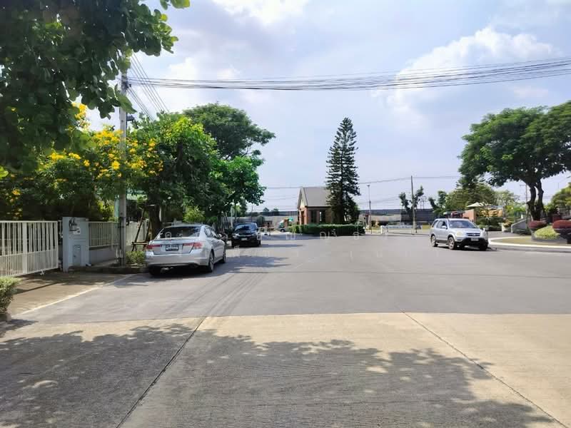 Villaggio Rangsit-Klong 3, Pathum Thani, Chonlamarkpicharn Road, Lat Sawai, Lam Luk Ka, Pathum Thani, 3 Bedrooms, 180 sqm, Single Detached House For Sale, by คุณ ธัญญธร แสงเพ็ชร (นก), 500345951 - DDproperty.com